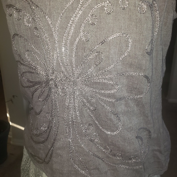 Christopher & Banks M 3d metallic swirls linen like sleeveless top - Picture 5 of 8